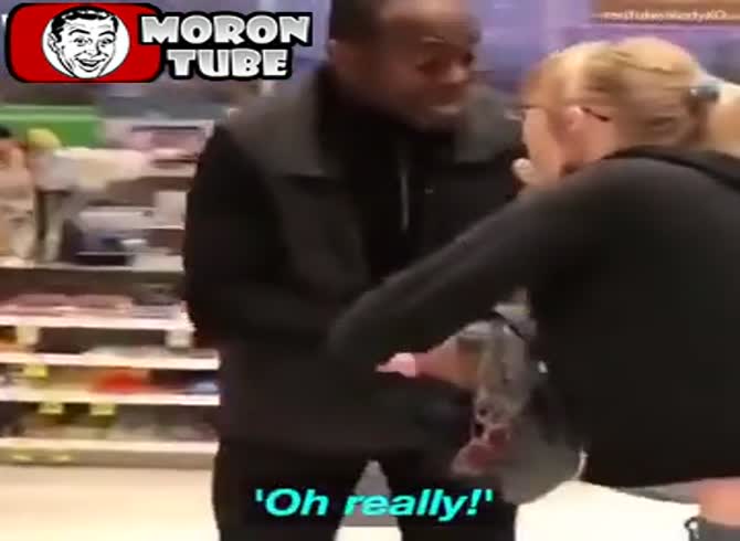 Video: Thief plays the victim when prevented from leaving with her loot